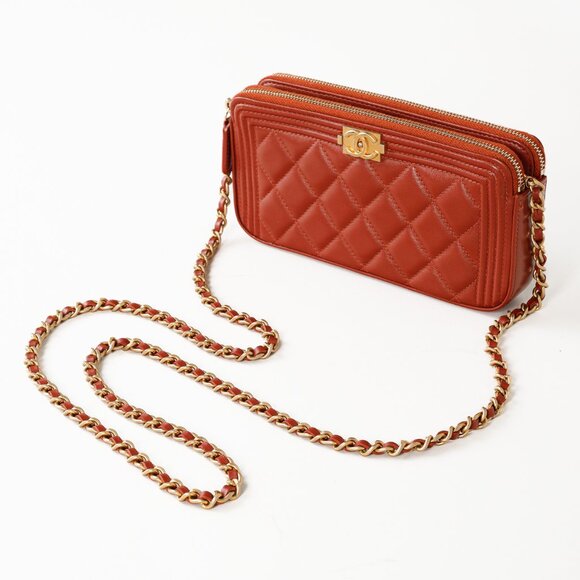 Chanel Red Grained Calfskin GHW Quilted Small Boy Clutch With Chain - Picture 5 of 13